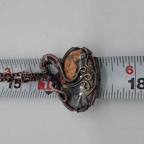 525- Wire Wrapped Pendant Natural Stone Handmade Necklace NWT - Picture 5 of 6